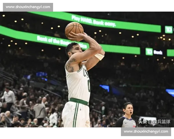 比斯利盛赞埃文斯篮板超魔兽：单场 20 板如探囊取物